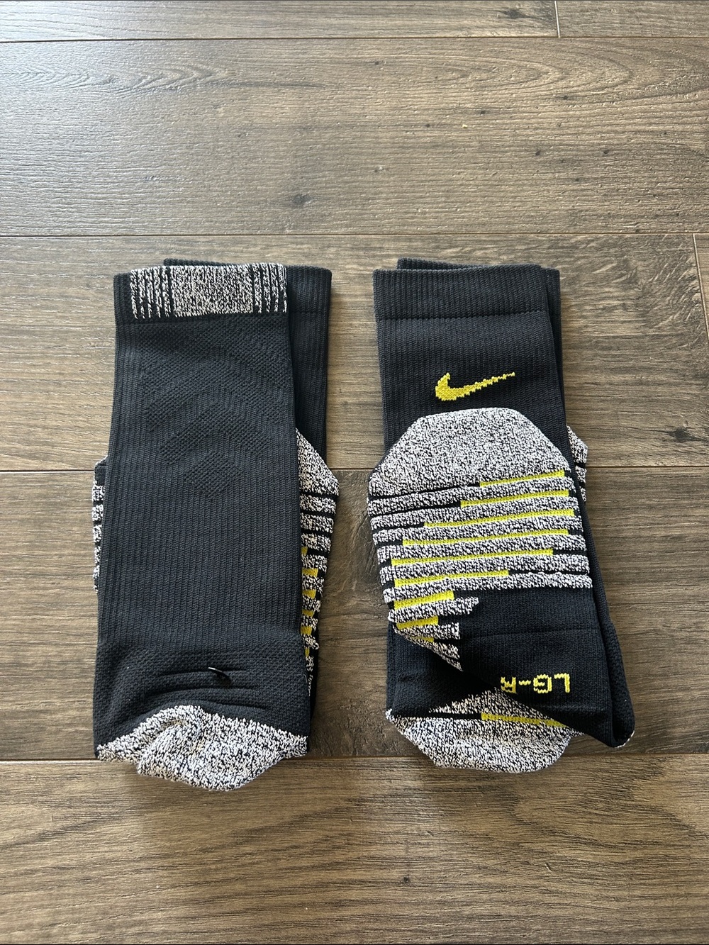 Nike Grip Crew Socks Men’s Large NEW